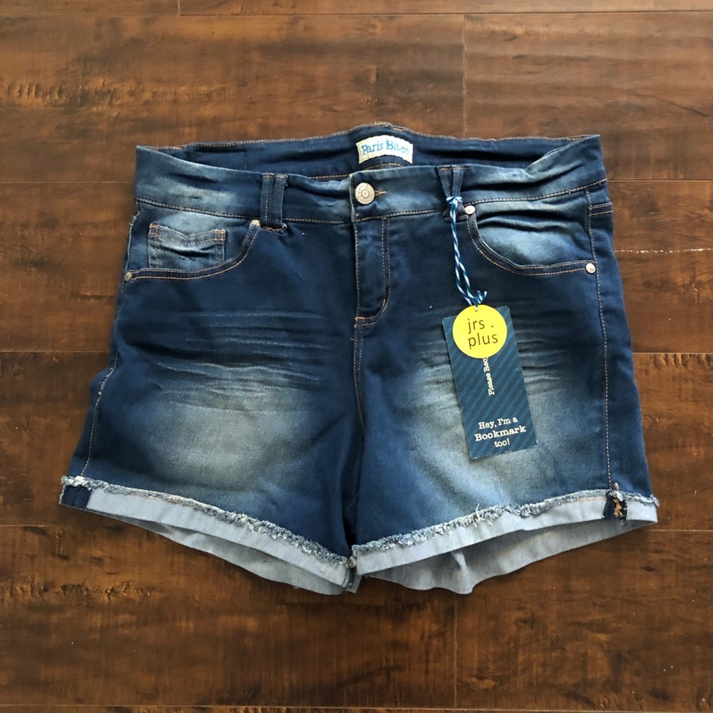 Paris blue Jean shorts size 18